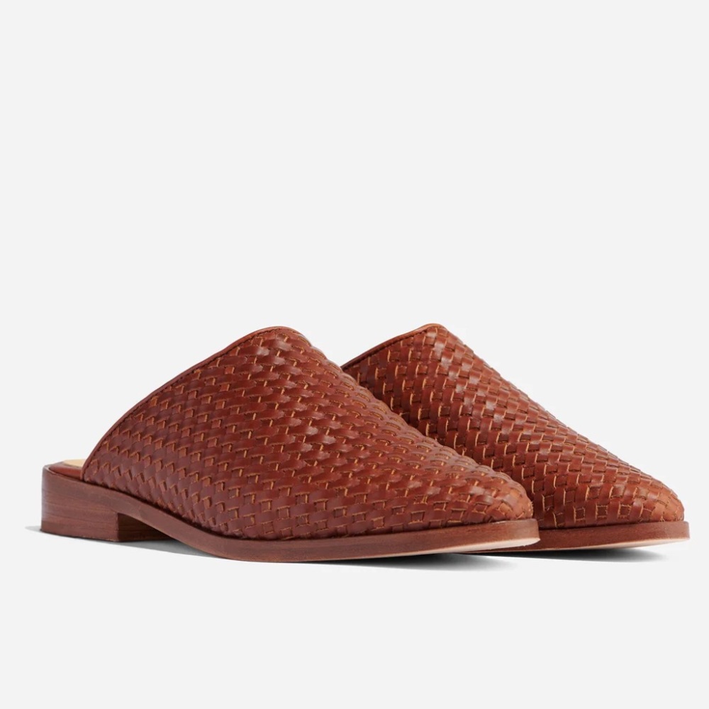Pre-loved Nisolo Ama Woven Mule in Brandy, Size 7.5.